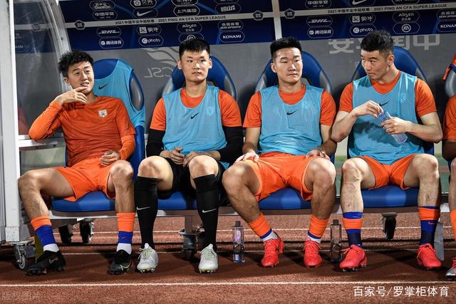 4年6000万合同将到期~名记：湖人公牛黄蜂猛龙有意米切尔·罗宾逊